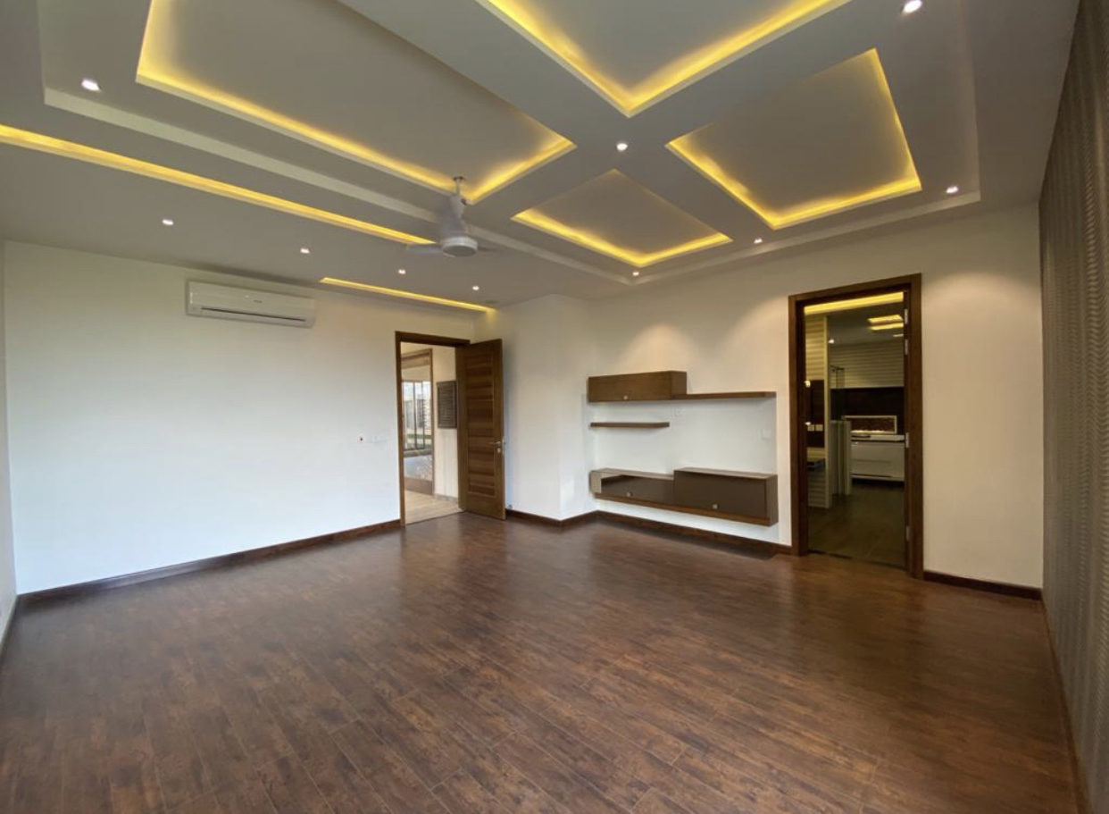 1 kanal Full House With Basement For Rent in DHA Phase 4